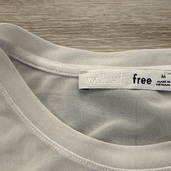 Wilfred Short Sleeve Sheer Tee in White - Picture 2 of 4